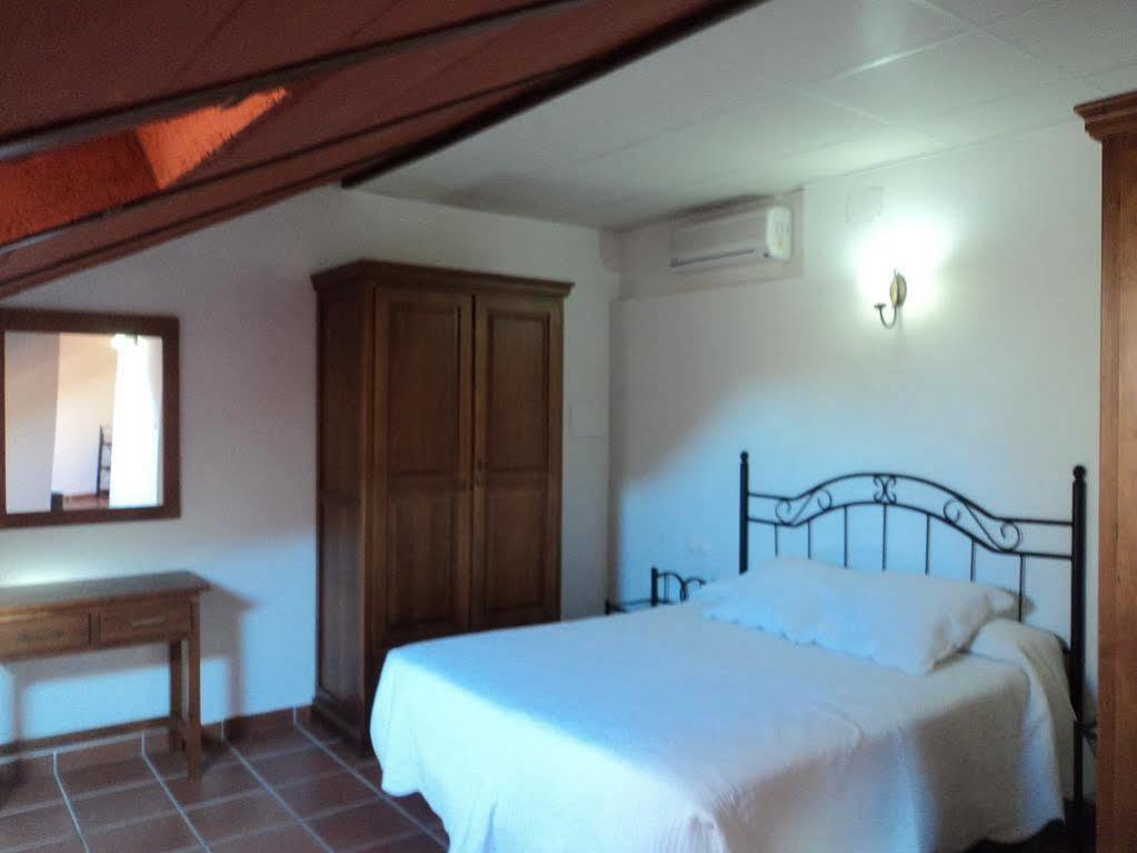 Hotel San Julian Burunchel Eksteriør billede